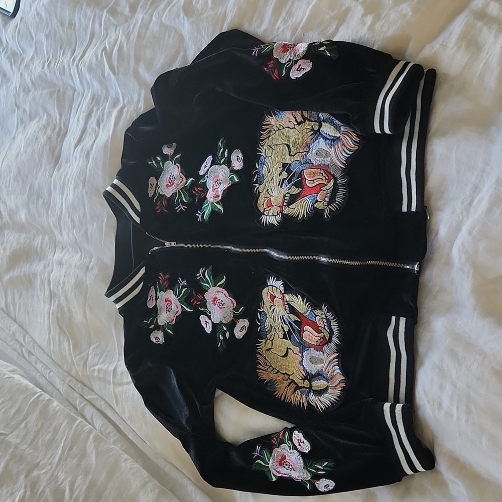 Tiger jacket